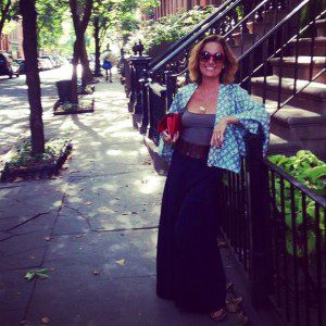 I am a West Village gal. I love its quietness, the village vibe, the leafy streets. Here I am on Perry Street, oh yes exactly where SATC was filmed and where Miss Bradshaw had her pad. 