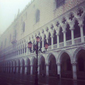 I particularly love Venice during the winter season when early in the morning you have the mighty Palazzo Ducale enwrapped by mist. And none around!